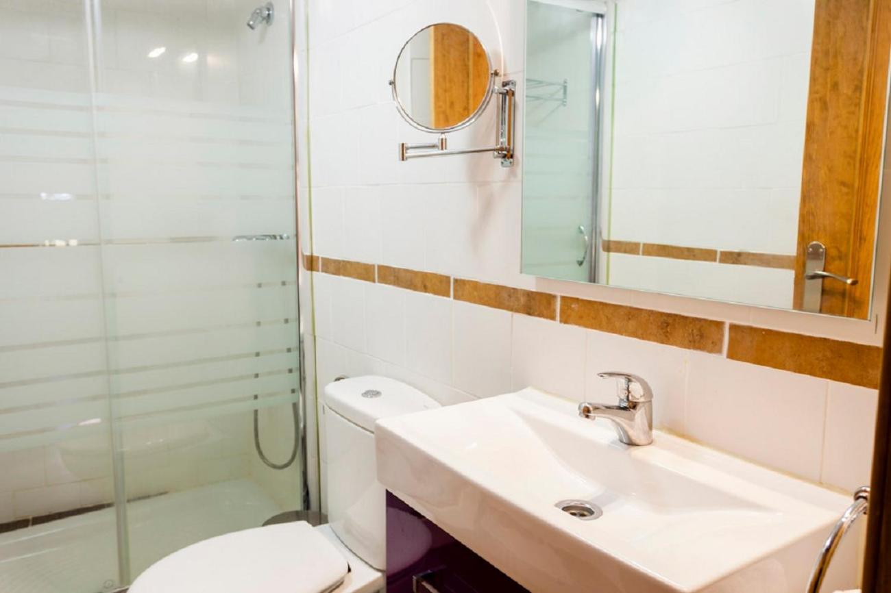 Apartamentos Casa Samper Санта-Эулалия-де-Гальего Номер фото