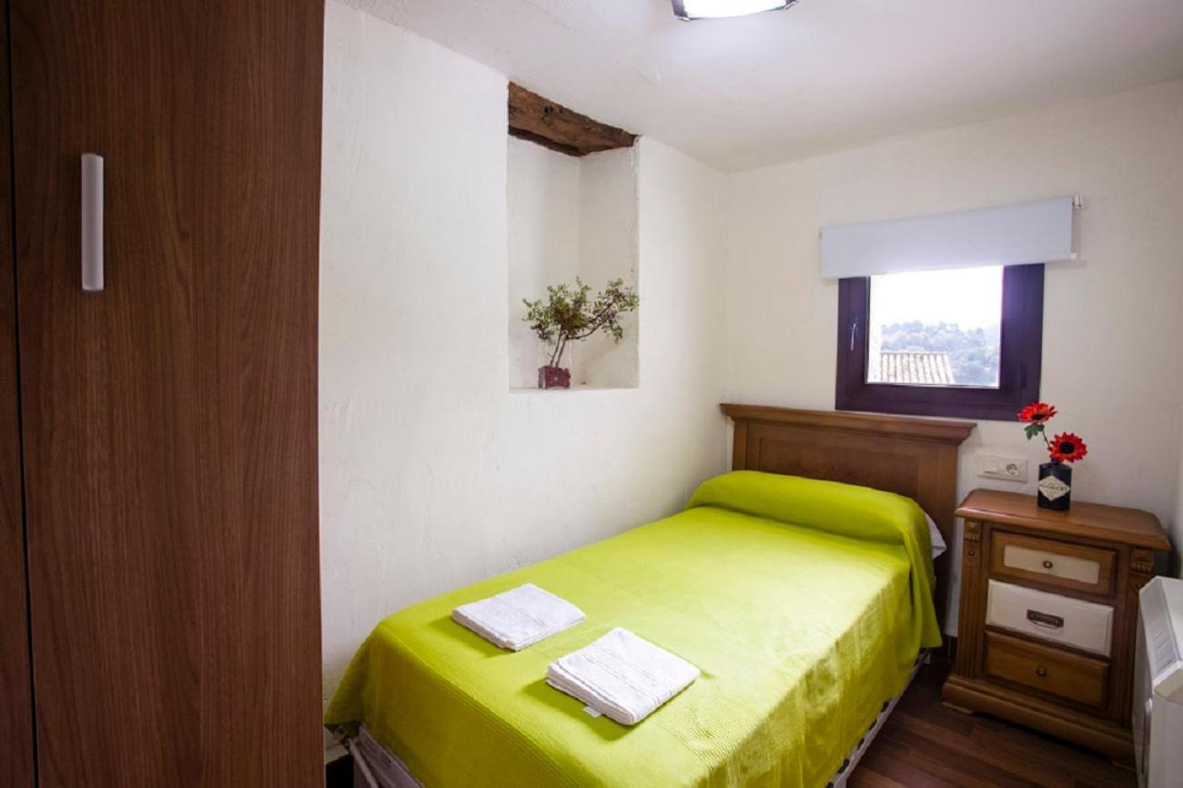 Apartamentos Casa Samper Санта-Эулалия-де-Гальего Номер фото
